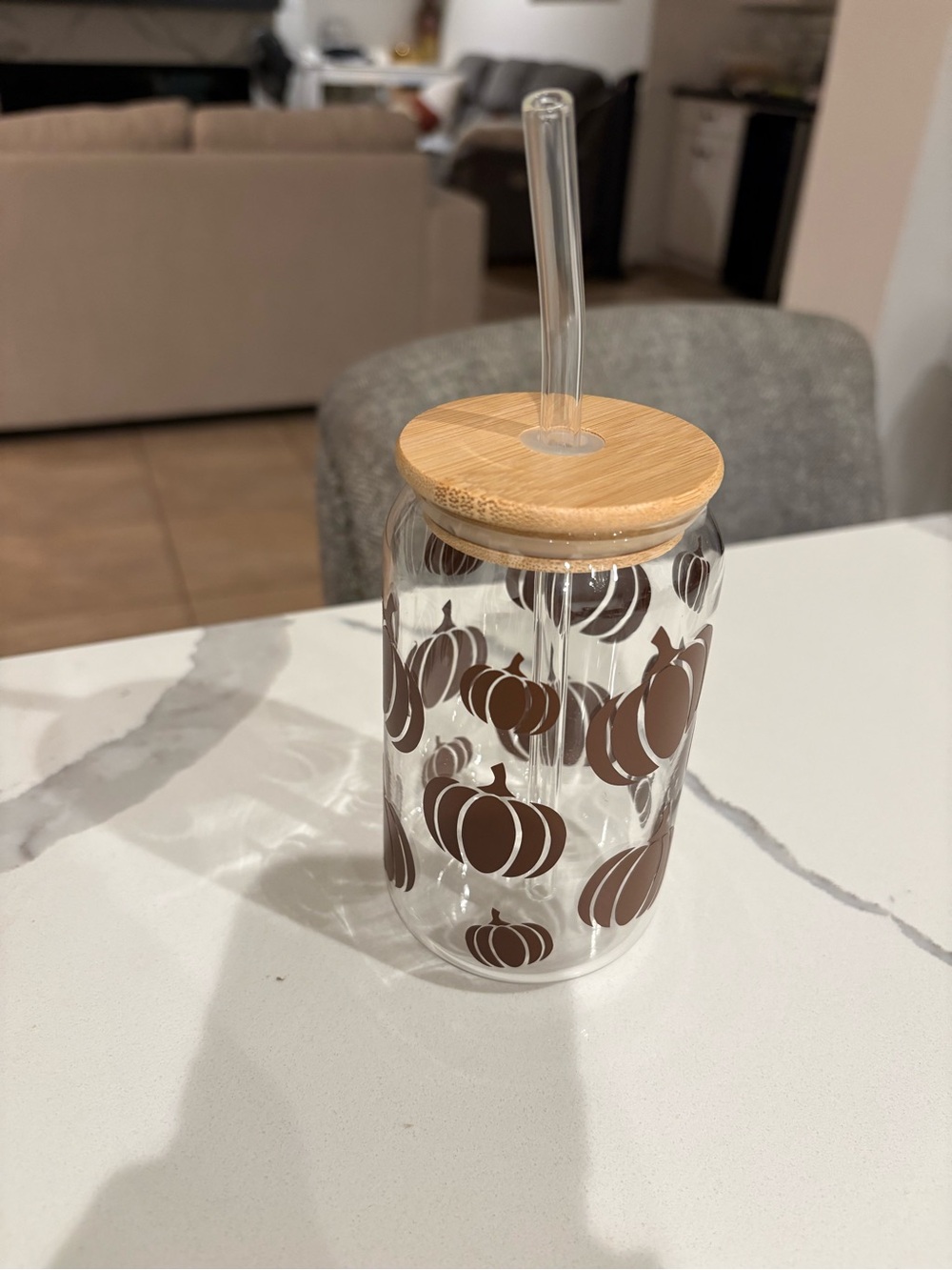 Glass Tumbler with Bamboo Lid and Brown Pumpkin Design